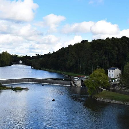 La Fourmondière supérieure, maison éclusière Montflours Extérieur photo