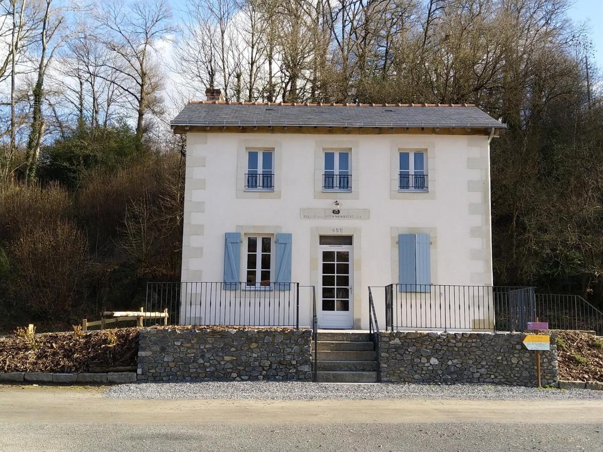 La Fourmondière supérieure, maison éclusière Montflours Extérieur photo